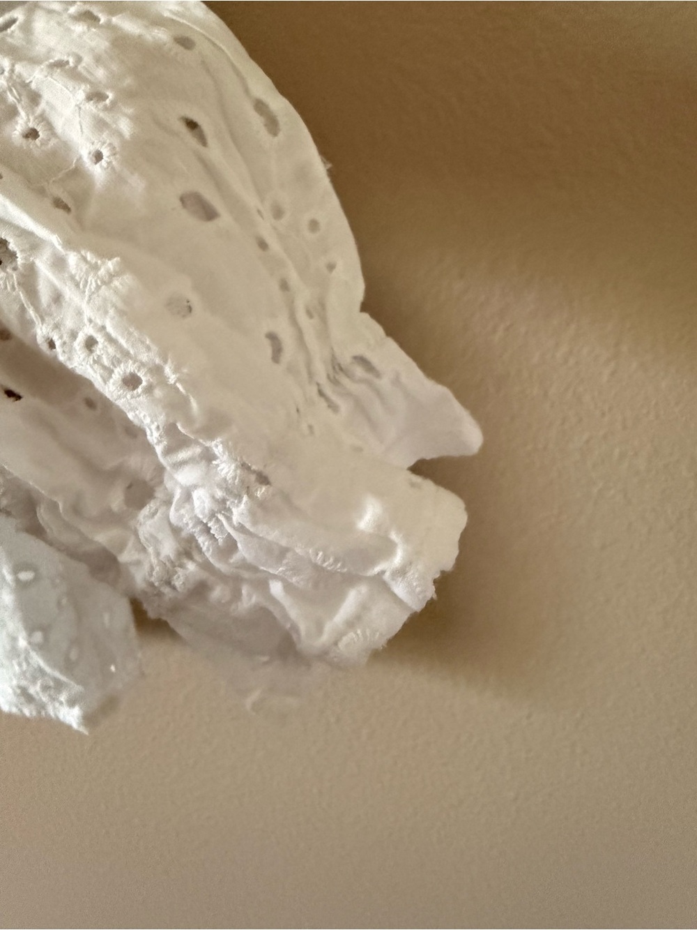 Simple White Eyelet Ruffled Peasant Blouse - Picture 5 of 8